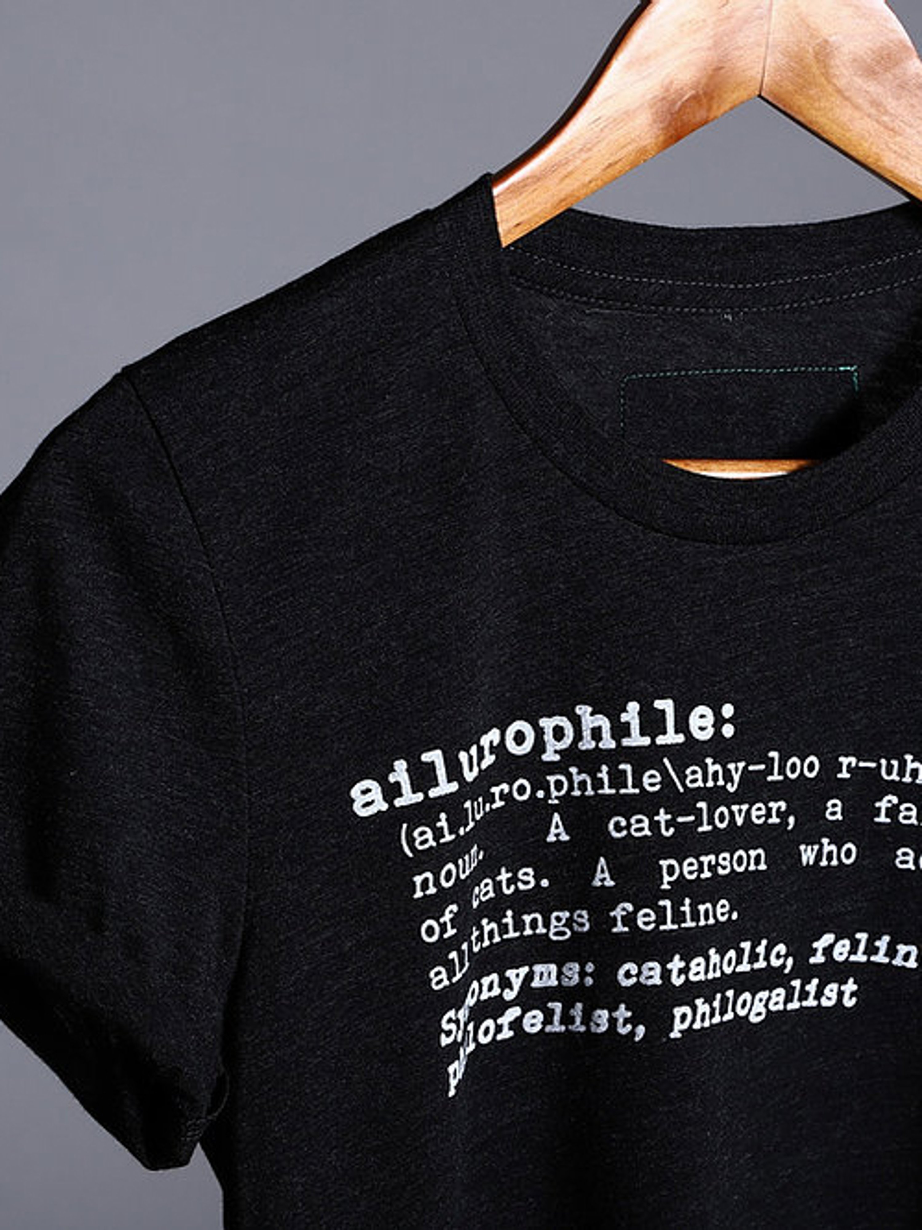AAPETPEOPLE AAPETPEOPLE THE AILUROPHILE T-SHIRT