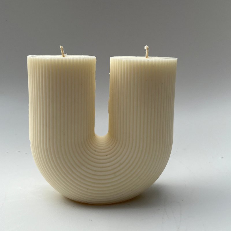 Aaram Lux The U Ribbed Candle In Black