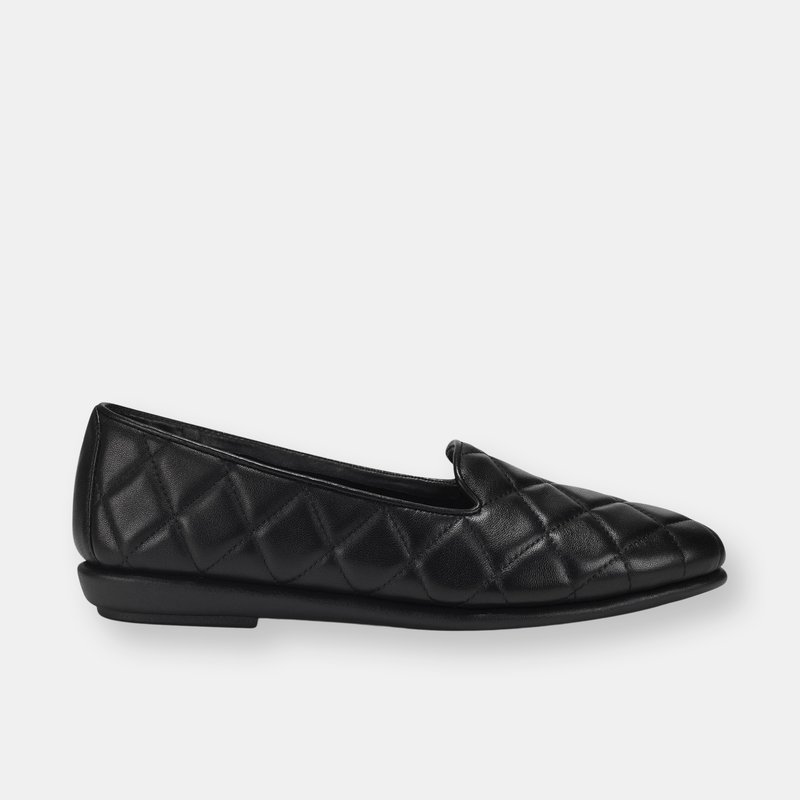 Aerosoles Betunia Loafer In Black Quilted Leather