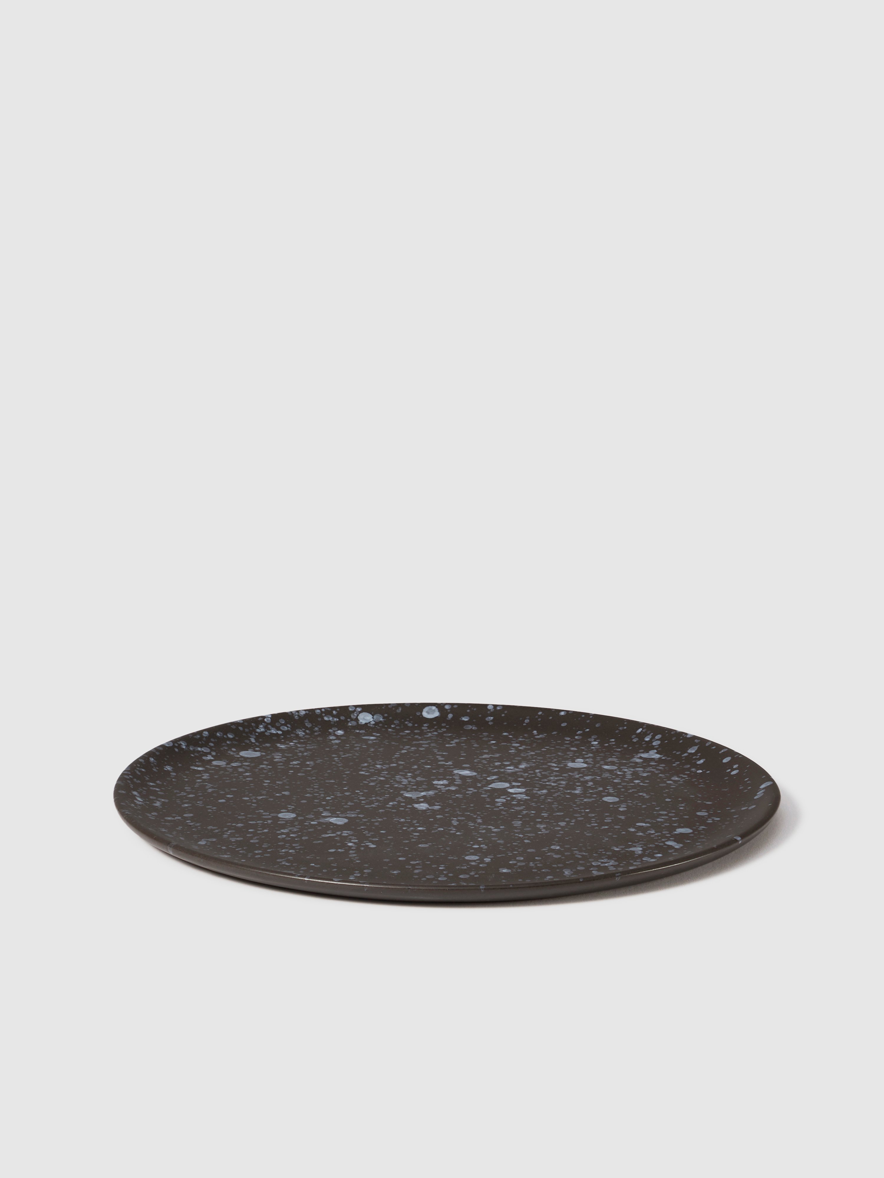 Aida Raw Stoneware Dinner Plate In Nordic Black