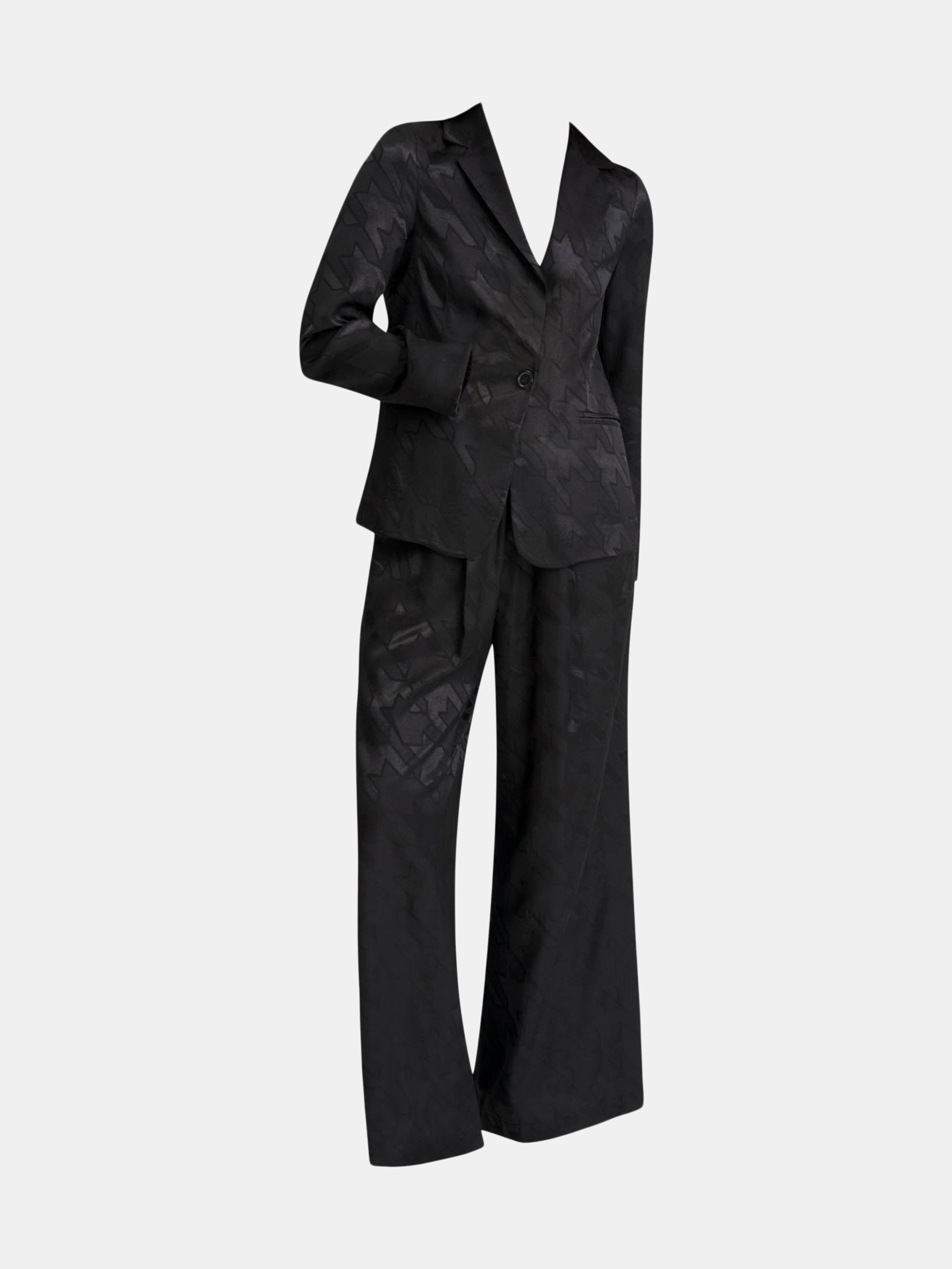 Akalia Penelope Geometric Details Blazer Pant Set Shorts In Black