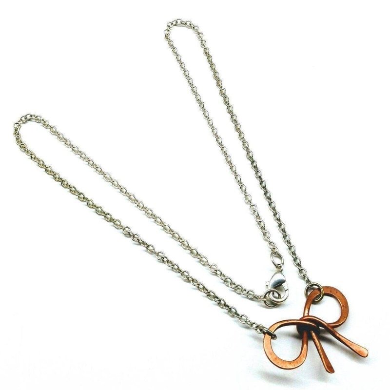 Alexa Martha Designs Copper And Silver Wire Wrapped Bow Tie Necklace In Grey
