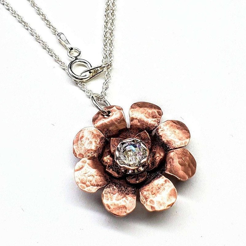 Alexa Martha Designs Copper Crystal Flower Spinner Necklace In Brown
