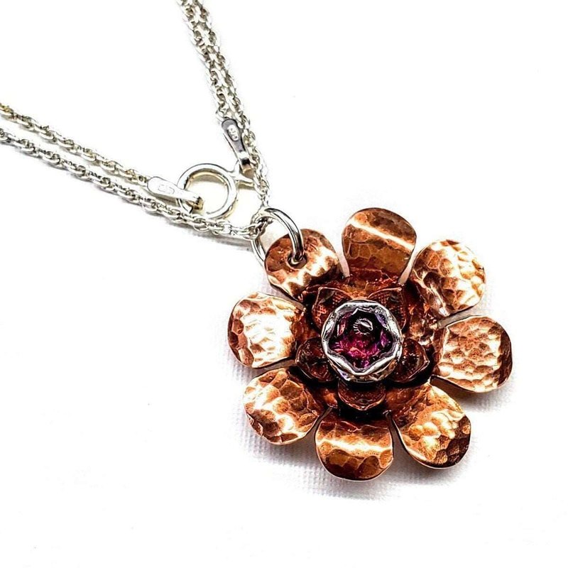 Alexa Martha Designs Copper Crystal Flower Spinner Necklace In Pink