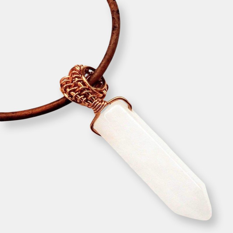 Alexa Martha Designs Men's Rustic Wire Wrapped Pointed Gemstone Crystal Leather Necklace In White