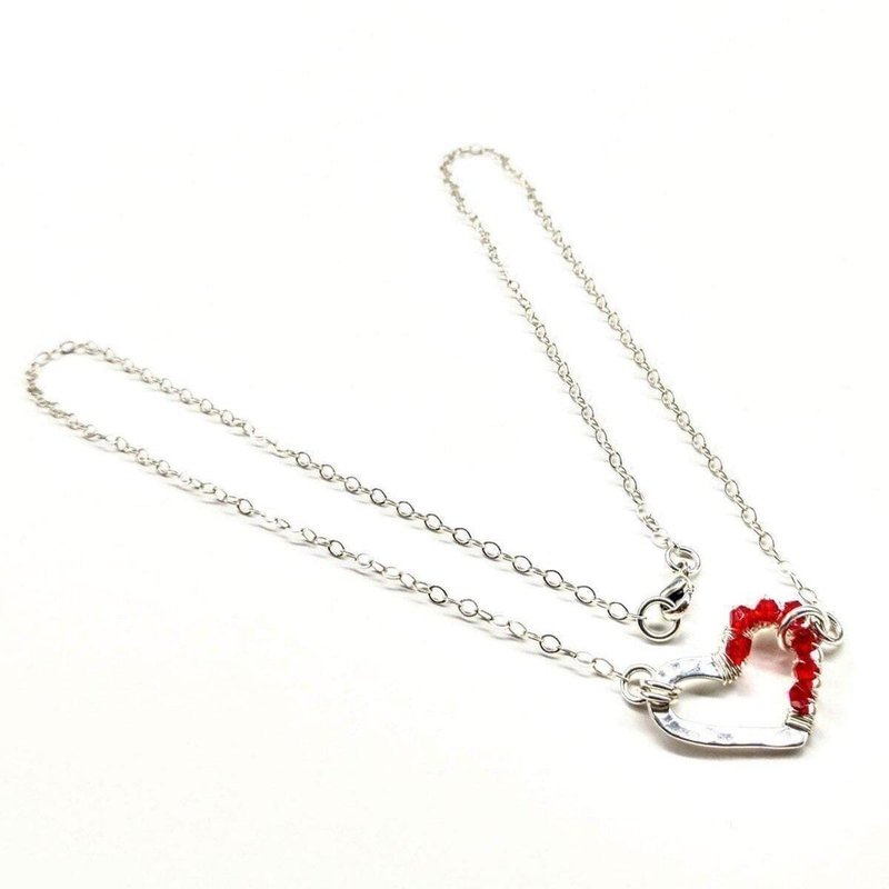 Alexa Martha Designs Silver Red Crystal Hammered Heart Necklace In Grey