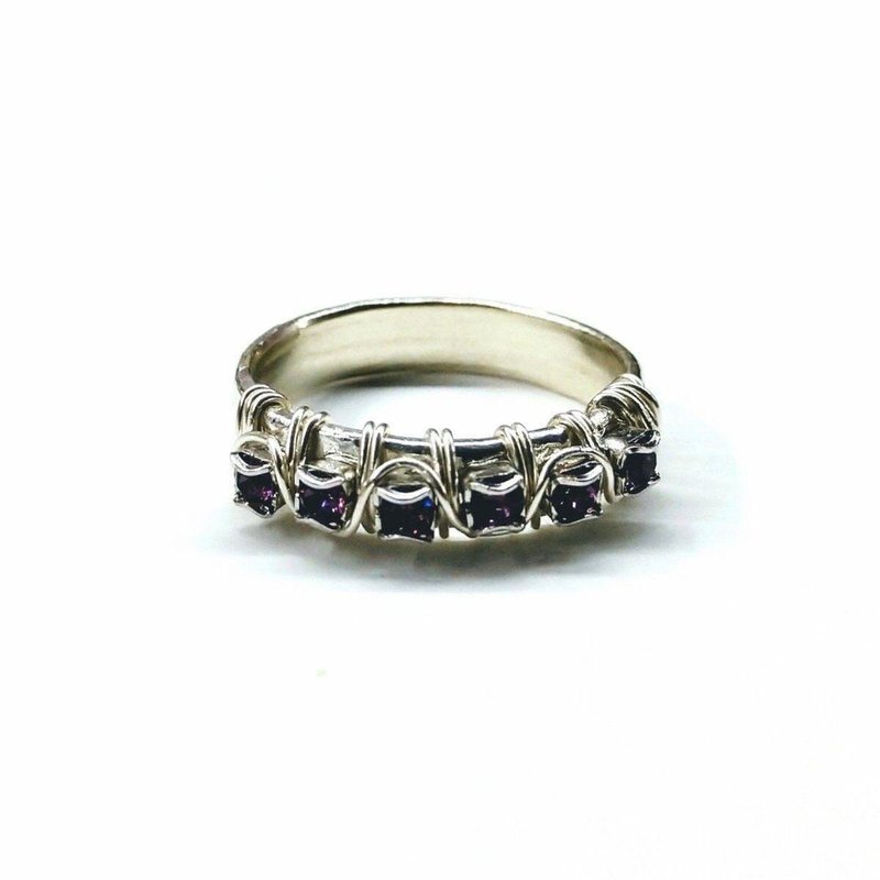 Alexa Martha Designs Sterling Silver Hammered Amethyst Rhinestone Bling Ring In Grey