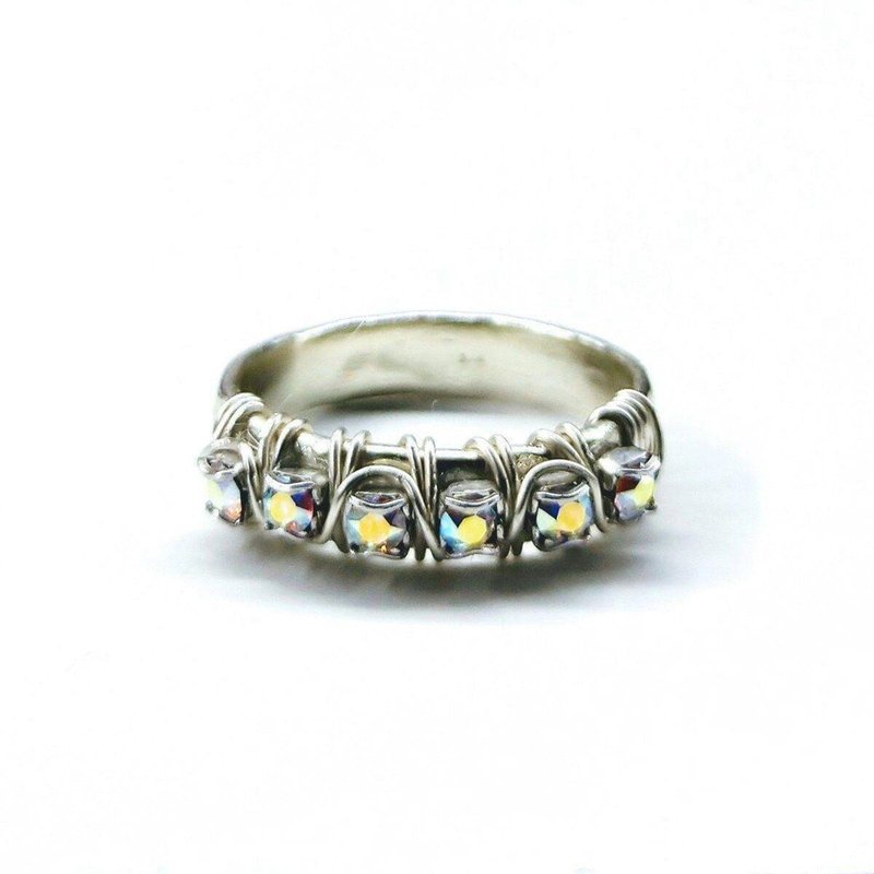 Alexa Martha Designs Sterling Silver Hammered Crystal Ab Rhinestone Bling Ring In Grey