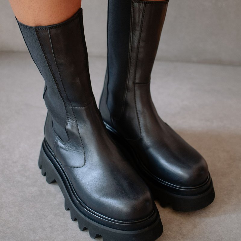 Alohas All Rounder Ankle Boot In Black