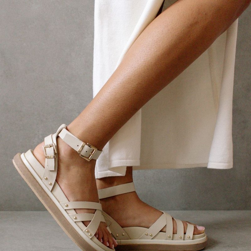Alohas Buckle Up Sandal In White