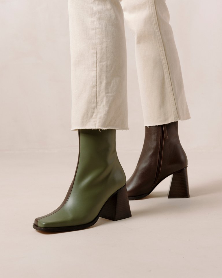 South Bicolor Boots - Olive Coffee Brown