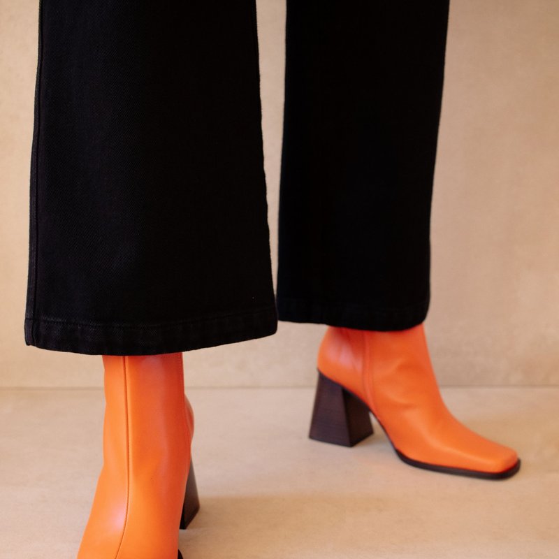Alohas South Leather Boots In Orange