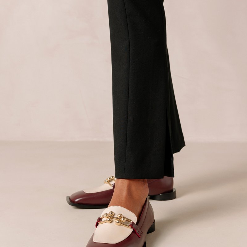 Alohas Spotlight Loafers In Red
