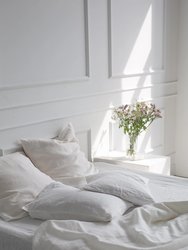 Linen bedding set in White