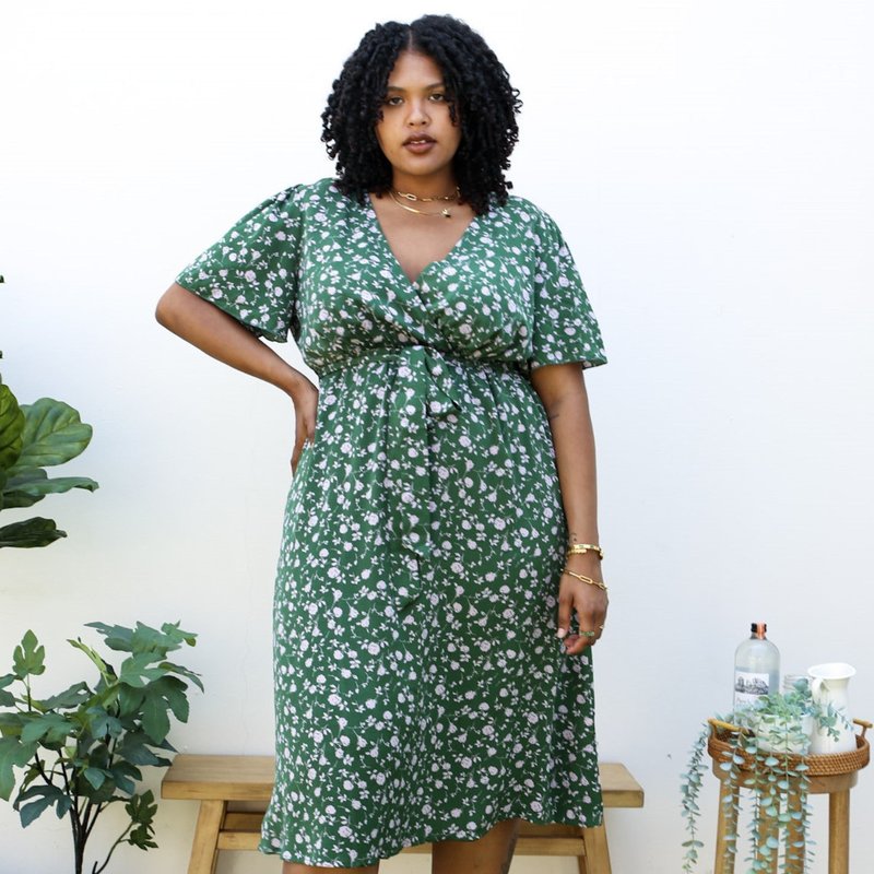 Anna-kaci Plus Size Green Maxi Dress With White Floral Print