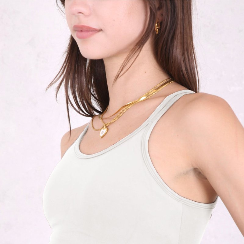 Anna-kaci Solid V-back Sports Top In White
