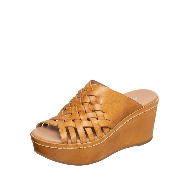 Shop Antelope Kalida Platform Sandal In Taupe In Brown
