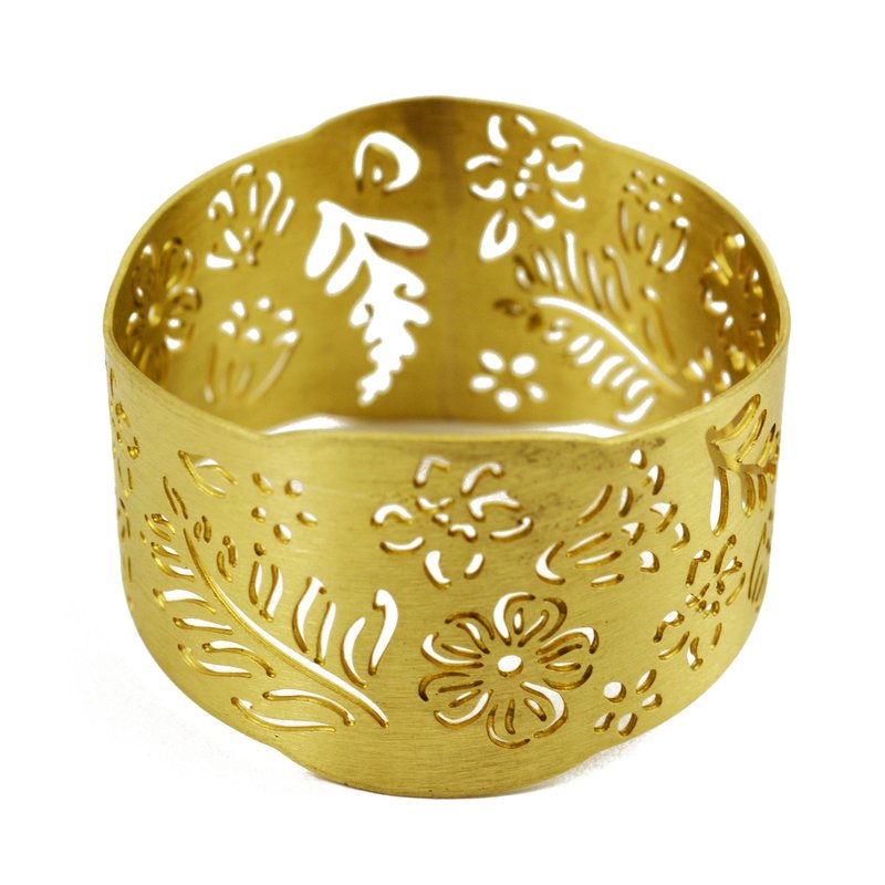 Ariana Ost Floral Napkin Ring In Gold