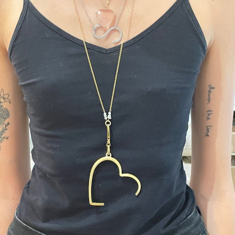 Ariana Ost Heart Button Pusher Pendant Rough Diamond Necklace In Gold