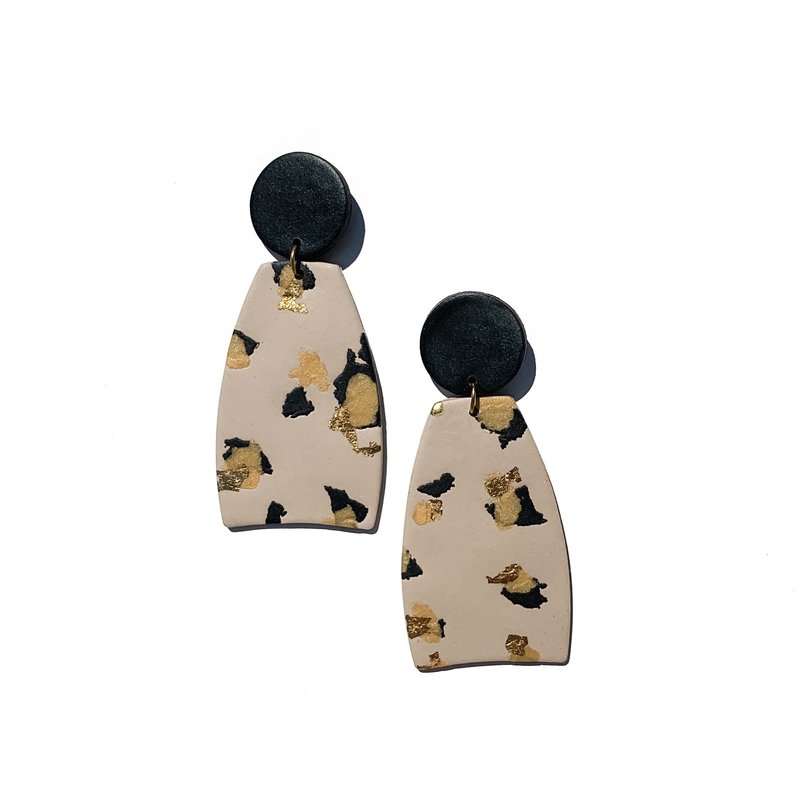 Babaloo Leopard Dangle Earrings In Brown