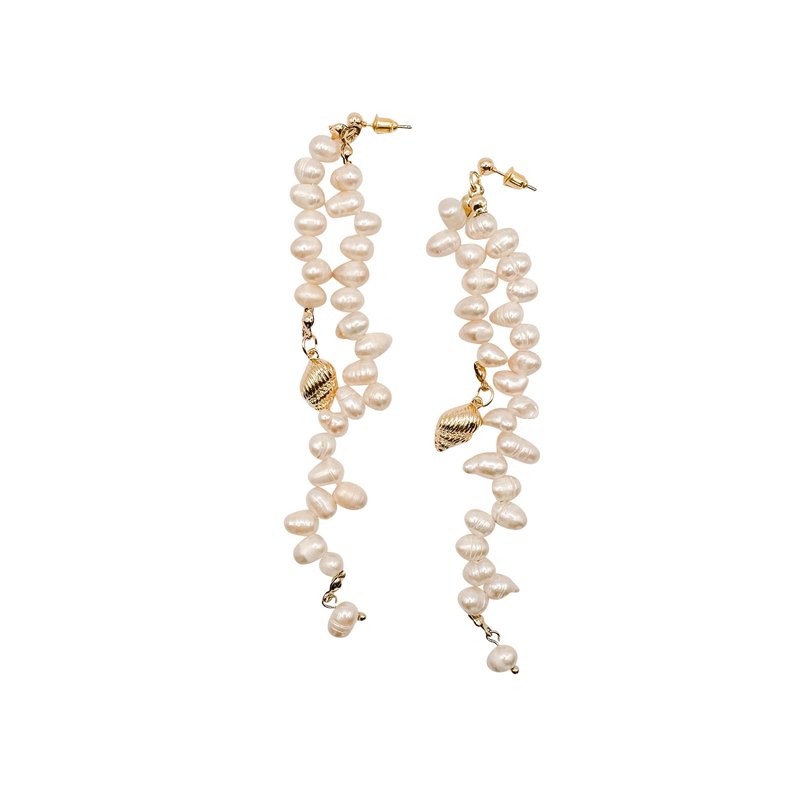 Babaloo Pearl Waterfall Earrings In White