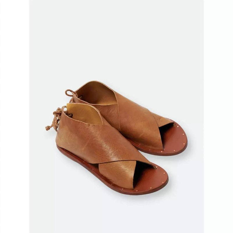 Shop Beek Loon Shoe In Brown