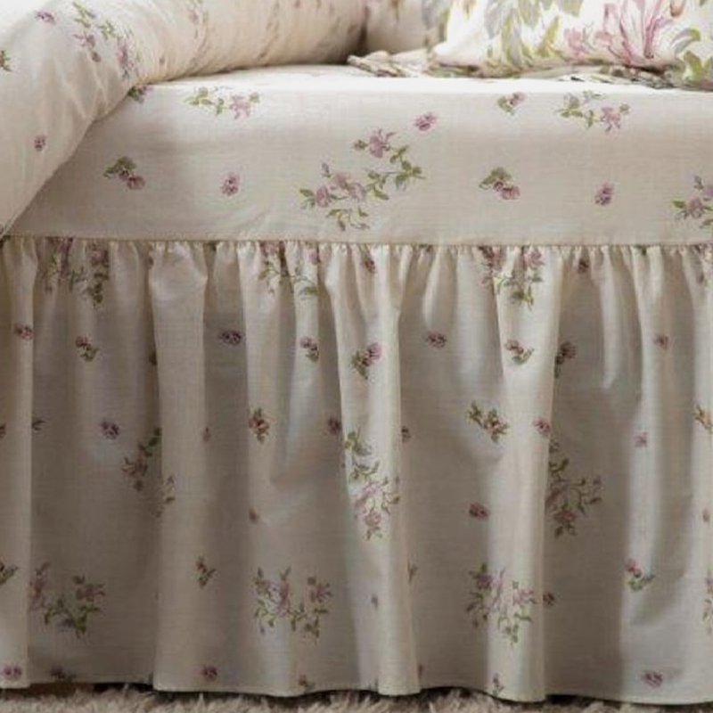 Belledorm Rose Boutique Fitted Valance (ivory/pink/green) (queen) (uk In Brown