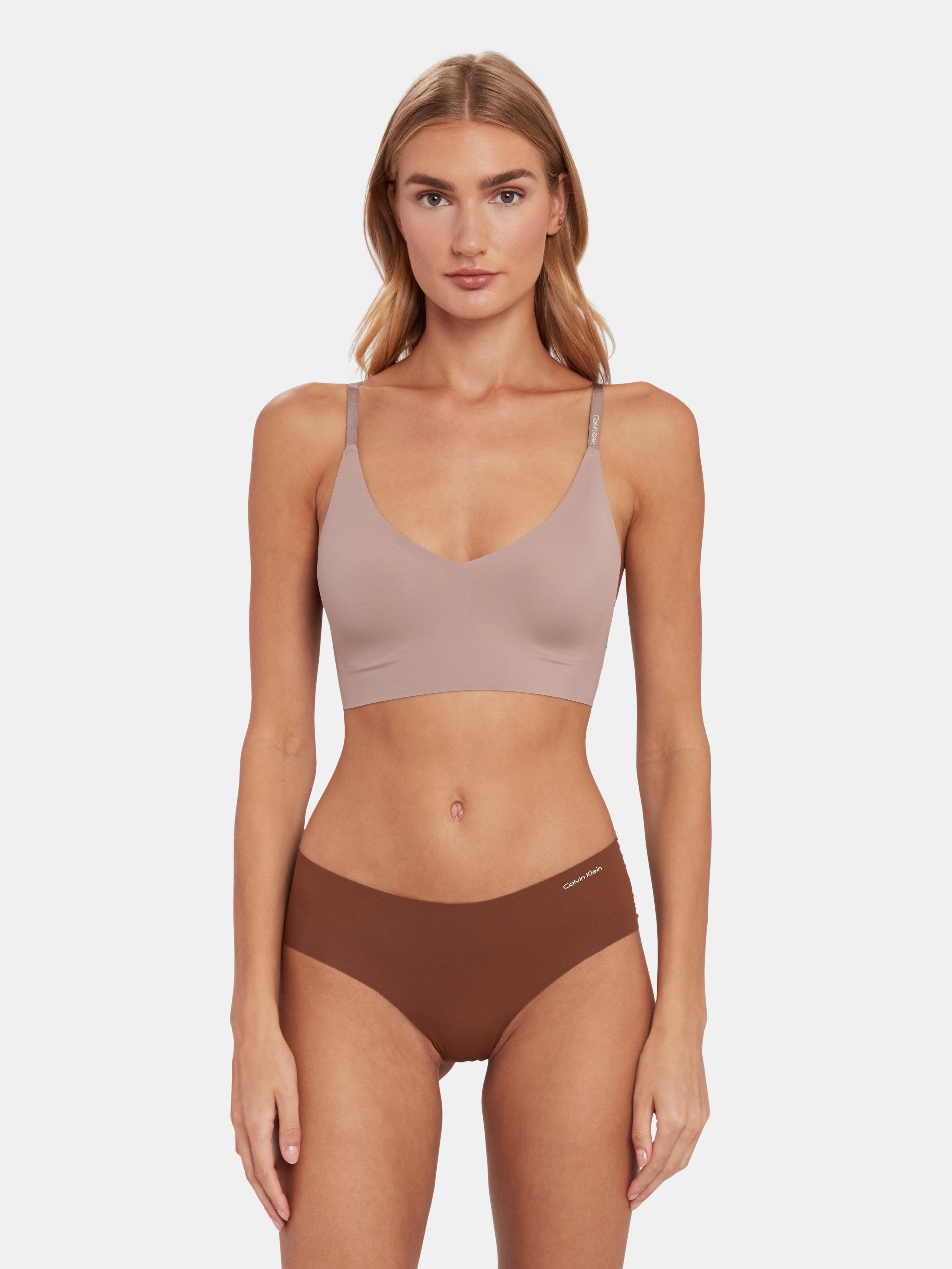 CALVIN KLEIN UNDERWEAR CALVIN KLEIN UNDERWEAR INVISIBLE LIGHTLY LINED TRIANGLE BRALETTE