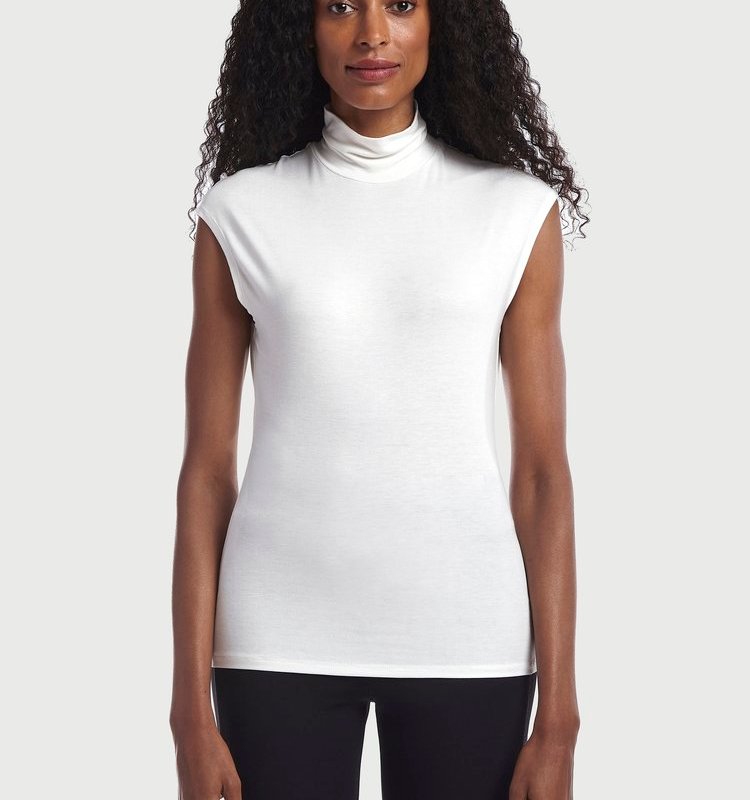 Shop Capsule 121 The Reliable Top In White
