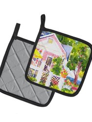 White Cottage at the beach Pair of Pot Holders