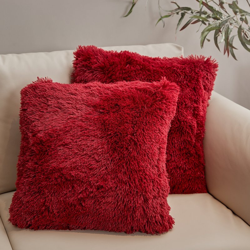 Cheer Collection Set Of 2 Shaggy Long Hair Throw Pillows In Red