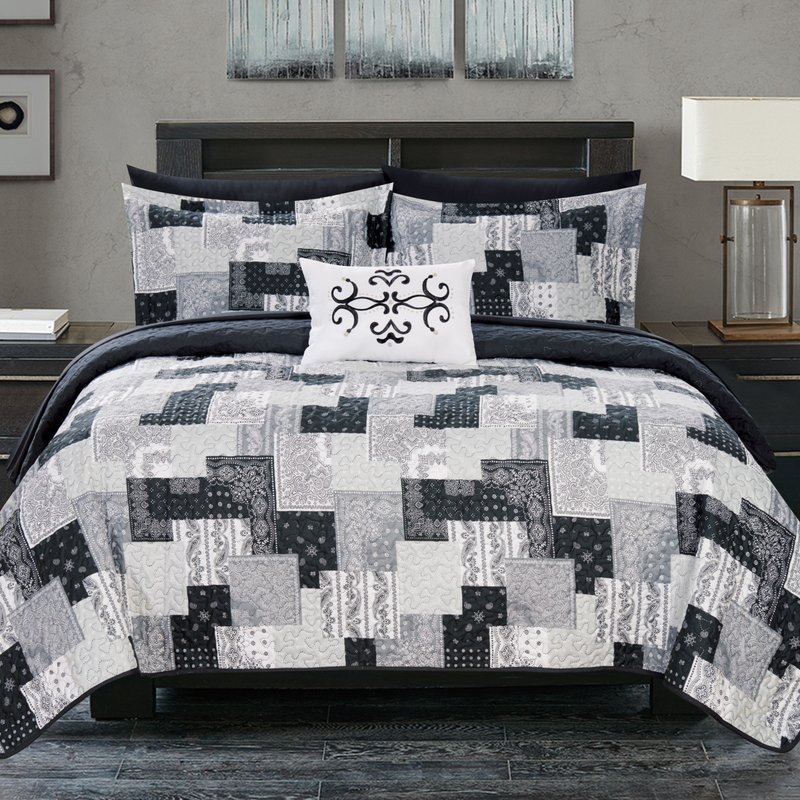 Chic Home Design Viona 3 Piece Reversible Quilt Coverlet Set Embossed Patchwork Bohemian Paisley Print In Black