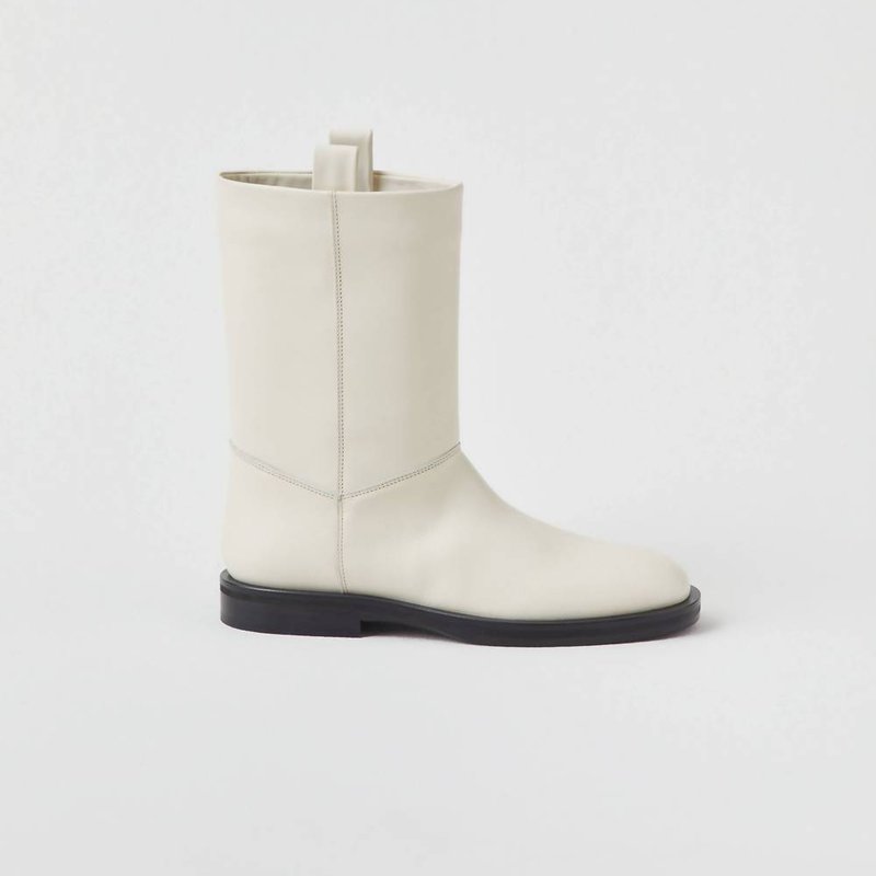 Shop Closed Womnen's Ankle Boots In White