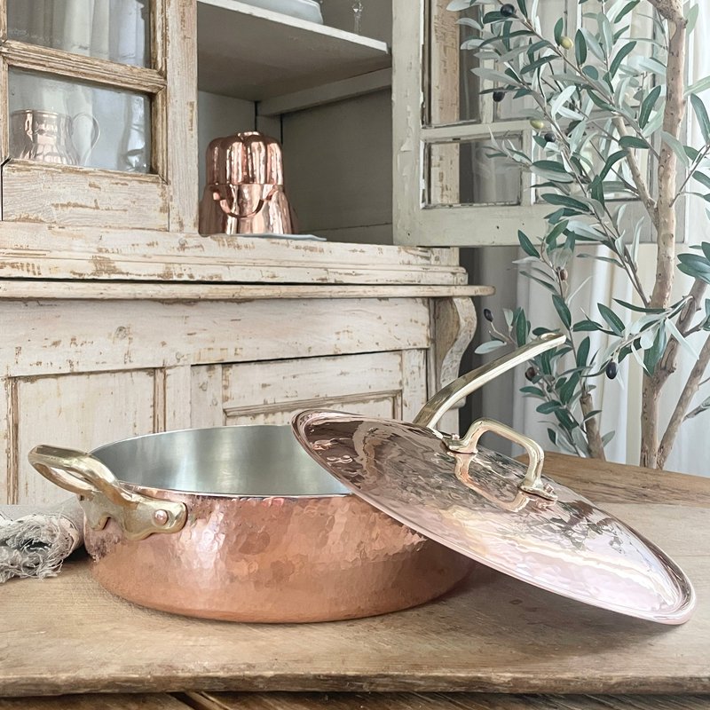 Coppermill Kitchen Vintage Inspired Large Sauté Pan In Pink