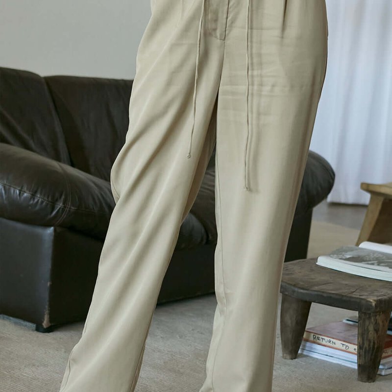 Crescent Quinn Easy Tencel Trousers In Brown