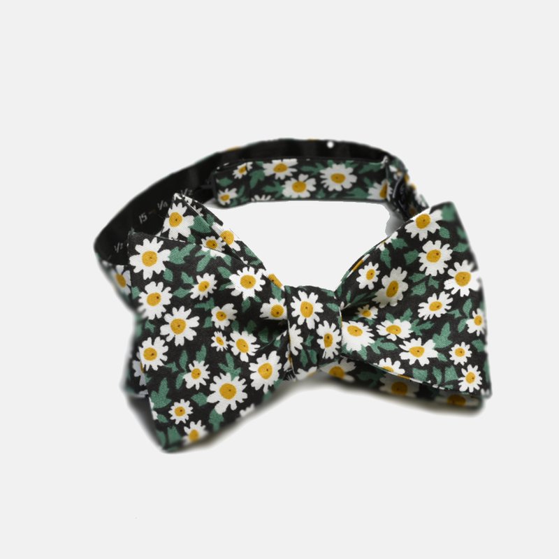 Shop Curated Basics Daisy Bow Tie In Black