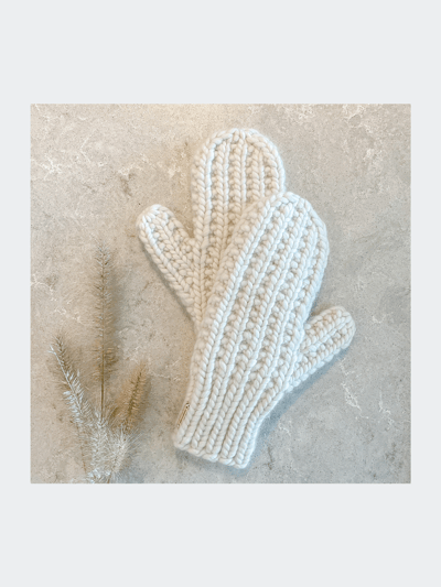 DeRoucheau Knitwear The Oxford Mittens - Ivory product