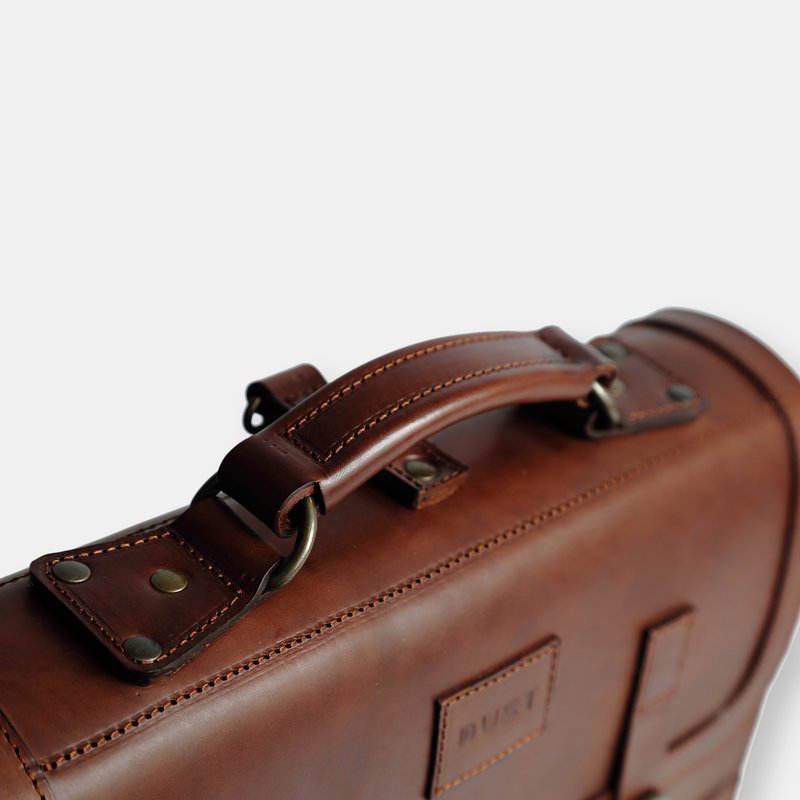 Shop The Dust Company Mod 101 Briefcase In Cuoio Havana In Brown