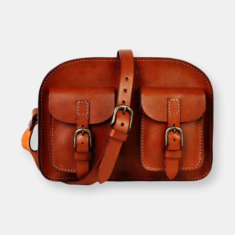 The Dust Company Model 133 Messenger Bag In Cuoio Brown