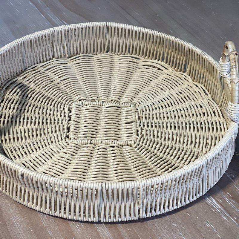 Ele Light & Decor Outdoor/indoor Decorative Wicker Serving Tray With Handle In White