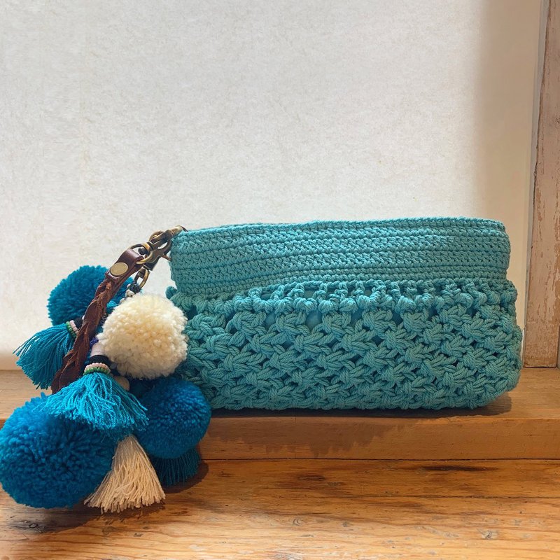 Elliot Mann Dune Pouch In Turquoise W/ Tone On Tone