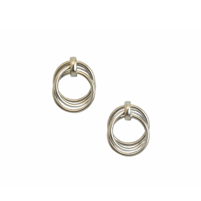 Em Basics Trinity Loop Earrings In Grey