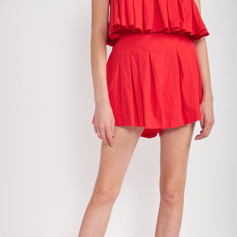 En Saison Maddie Pleated Shorts In Red