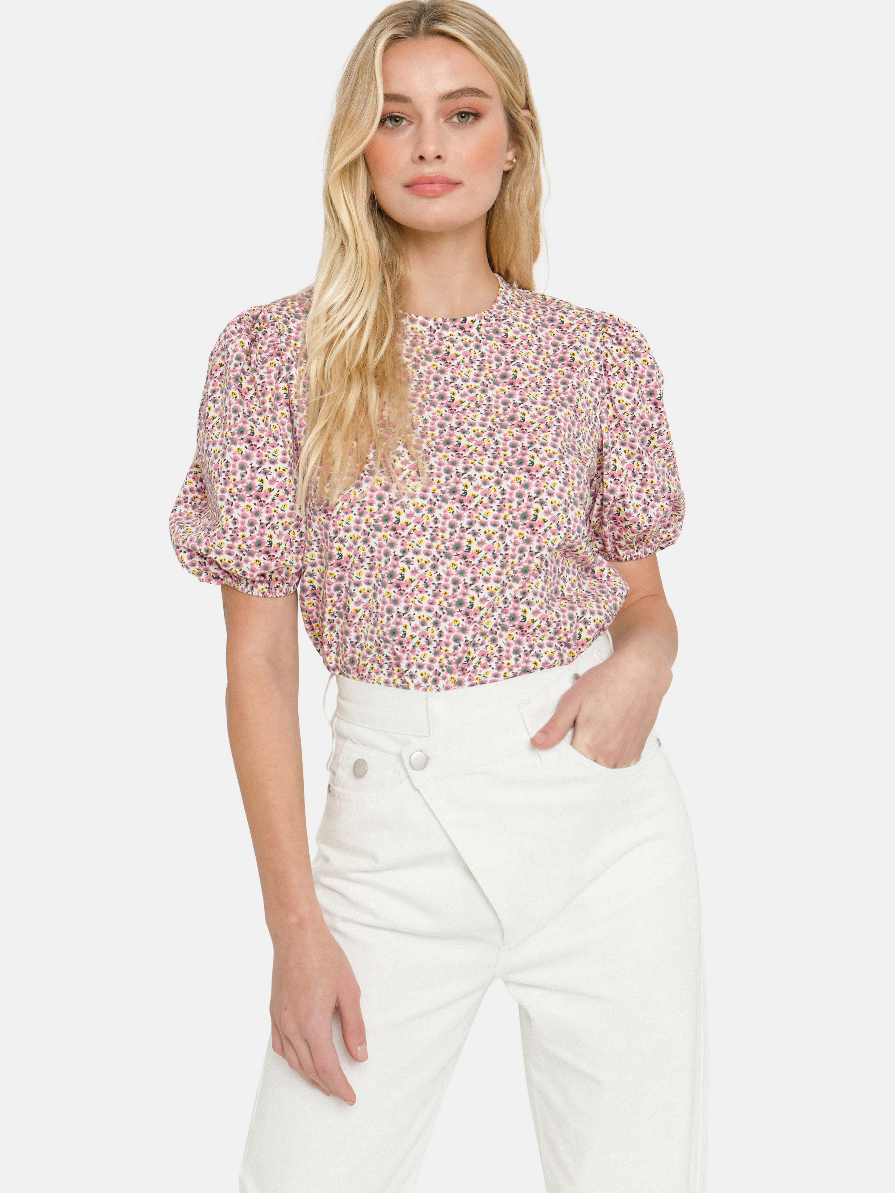 ENGLISH FACTORY ENGLISH FACTORY FLORAL PUFF SLEEVE T-SHIRT