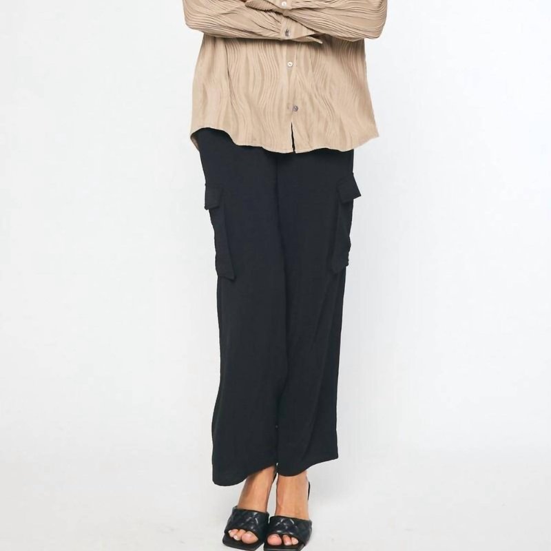 Entro Textured Button Up Long Sleeve Top In Black