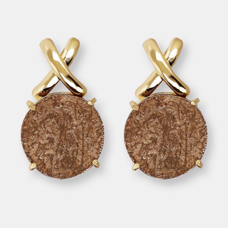 Shop Etrusca Gioielli Stud Earrings With Coin In Gold