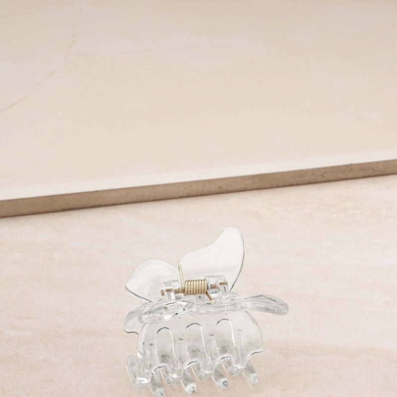 Ettika Butterfly Claw Clip In White