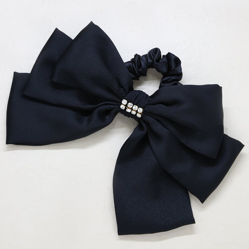 Ettika Oversized Bow Scrunchie With Crystal In Black