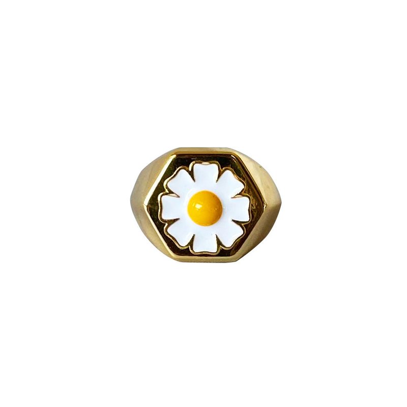 Fifth & Ninth Flora Ring In Gold