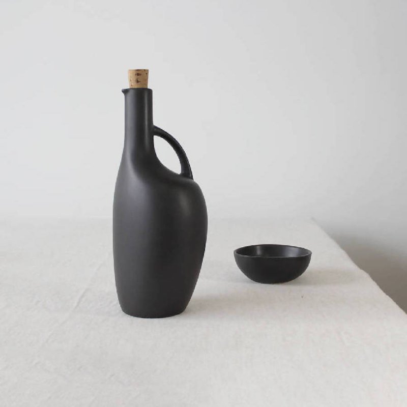 Gharyan Stoneware Stoneware Olive Oil Bottle | Canard 34oz In Gray